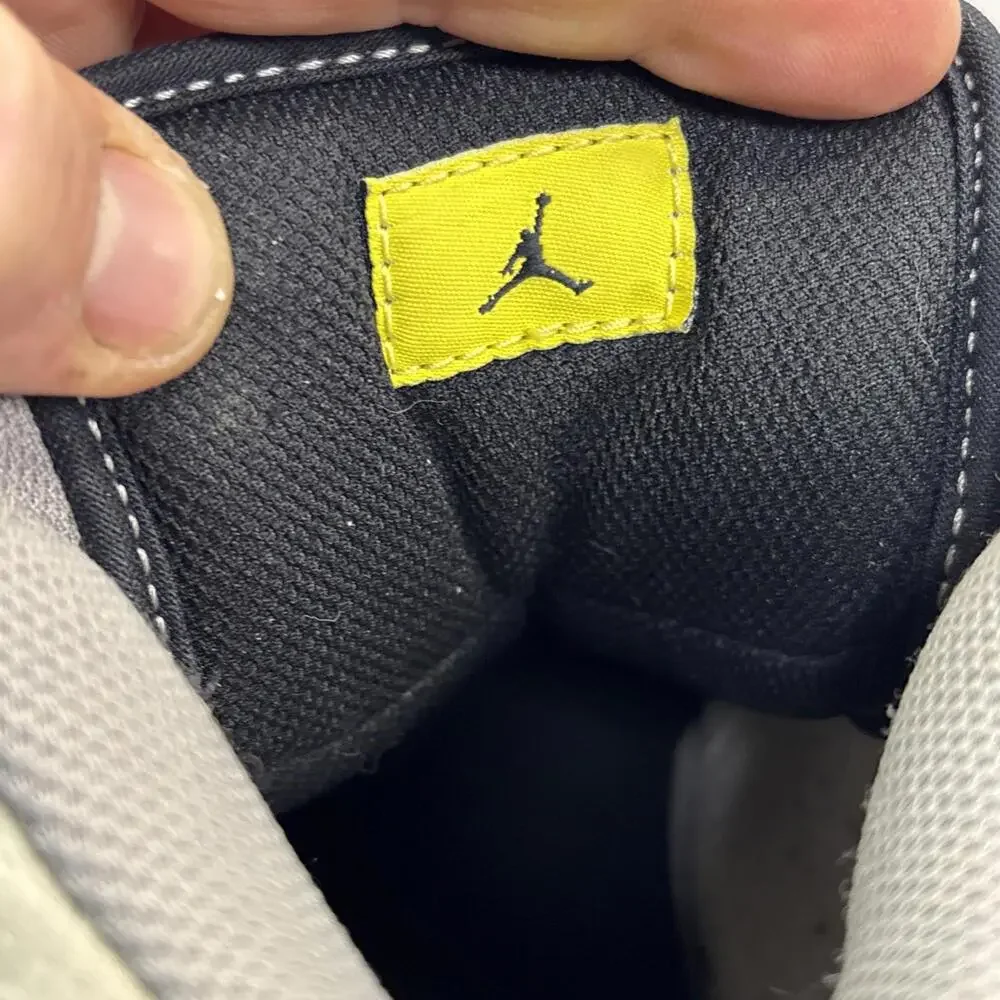 Nike Air Jordan 1 Phat 'Vibrant Yellow' | Men's 9.5 - Picture 15 of 16